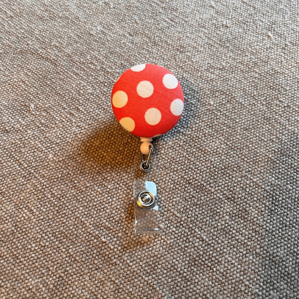 Badge reel
